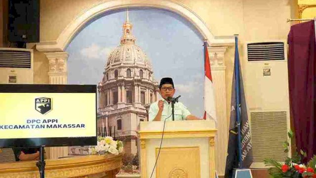 Muchlis Misbah Dukung Langkah Wali Kota Makassar Tertiban PKL: Drainase Lancar, Trotoar Lebih Tertata