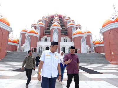 Perbaikan Masjid 99 Kubah Dilakukan Bertahap, DPRD Sulsel Tinjau Lapangan