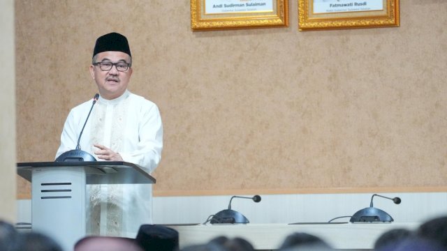 Buka Puasa Bersama Bank Sulselbar, Sekda Sulsel Jufri Rahman Beri Penghormatan Khusus bagi Purna Bakti