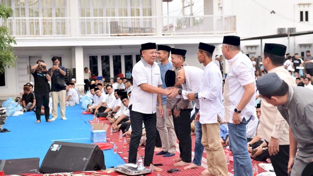 Rusdi Masse Foto list.