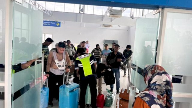 Bandara Arung Palakka Mulai Layani Pemudik, Hari Ini 69 Penumpang Tiba dari Balikpapan
