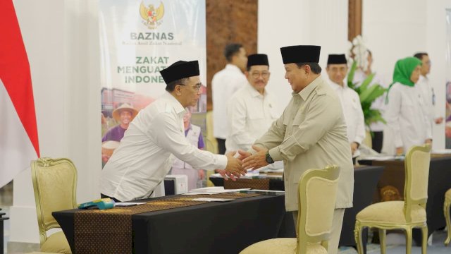 Prabowo dan Gibran Bayar Zakat di Istana, Baznas Himpun Rp3,8 Miliar