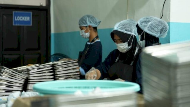 BGN Stop Sementara 717 Dapur MBG di Indonesia Timur Karena Belum Daftar SLHS