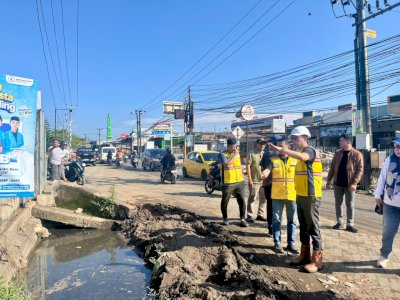 Akhirnya Diperbaiki! Jalan Rusak Parah di Moncongloe Mulai Ditangani