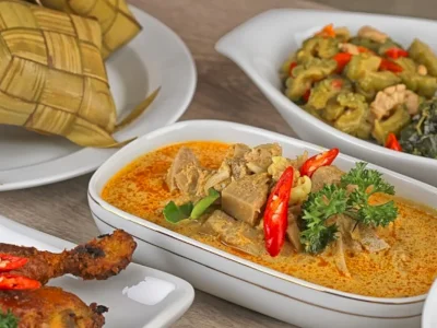 Makan Enak Saat Lebaran Tanpa Ganggu Kesehatan, Ini Rahasianya