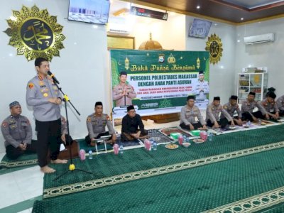 Sejukkan Ramadhan, Polrestabes Makassar Berbagi Kebahagiaan Bersama Anak Panti Asuhan