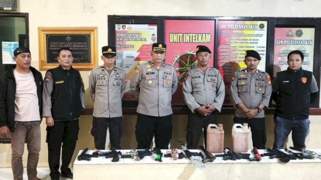 ​Patroli Skala Besar Polsek Manggala: Miras Ballo hingga Senjata Mainan Berhasil Diamankan