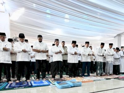 Presiden Prabowo Salat Idulfitri dan Halalbihalal dengan Jemaah Masjid Darussalam Aceh Tamiang