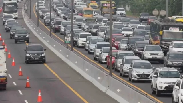 Pemerintah Siapkan Skema WFH Sehari dalam Sepekan, Tak Berlaku untuk Semua Sektor