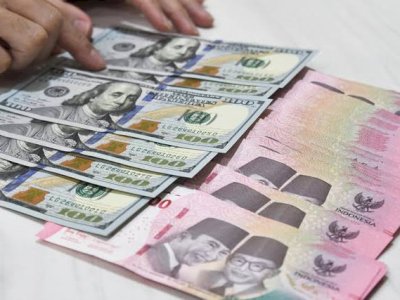 RUPIAH 17 RIBU: SEKADAR ANGKA ATAU TANDA BAHAYA BAGI EKONOMI? Oleh : AbuAl-Faqir