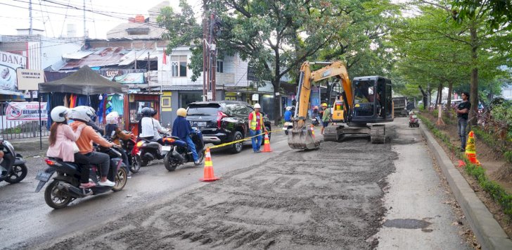 Pemprov Sulsel Lanjutkan Perbaikan Jalan ke Aroepala, Terapkan Sistem Buka-Tutup Lalu Lintas