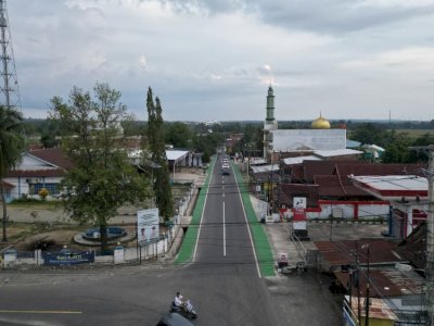 Pemprov Sulsel Tata Ruas Impa-Impa&ndash;Anabanua di Sidrap, Bahu Jalan Hijau Dilengkapi Jalur Sepeda