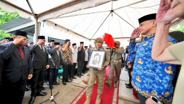 Tangis Iringi Pelepasan Tautoto Tanaranggina, Sekda Sulsel: Kita Saksi Kebaikan Almarhum