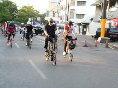 Wali Kota Makassar Isi WFH Gowes Bersama SKPD Pantau Jumat Bersih di Wajo dan Ujung Tanah