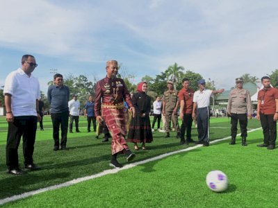 Resmikan Lapangan Gaspa, Gubernur Sulsel Dorong Semangat Olahraga Warga Palopo