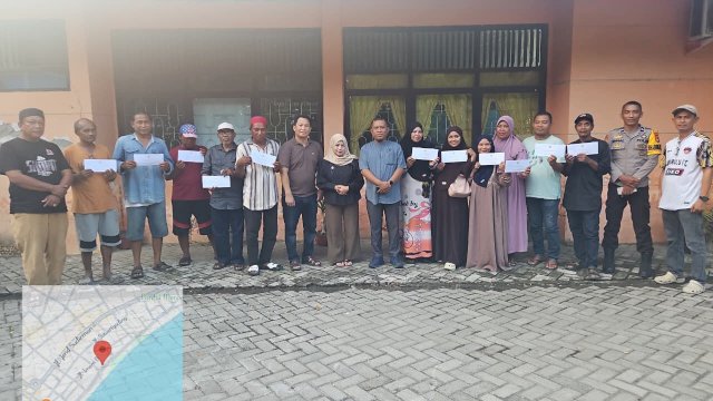 Melalui Staf Khusus, Gubernur Sulsel beri bantuan Korban Kebakaran di Bulukumba