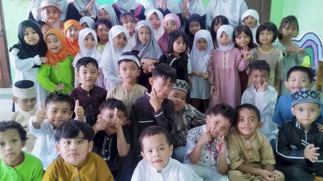 Semangat Baru di Bulan Syawal, TK Naura Makassar Gelar Halal Bihalal Penuh Keceriaan