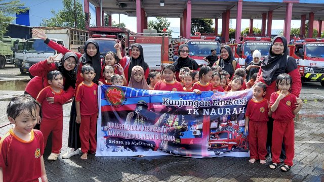 Cetak Generasi Tangguh, Puluhan Murid TK Naurah Serbu Mako Damkar Makassar dengan Aksi Social