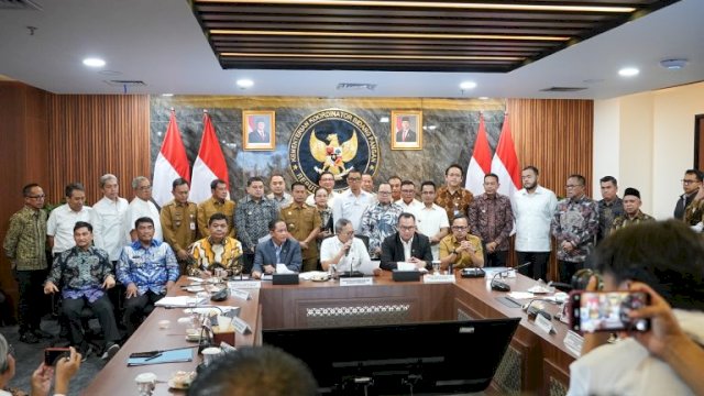 Wali Kota Makassar Menko Pangan, Bahas Percepatan Implementasi PSEL