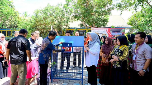 Wagub Sulsel Edukasi Siswa Sidrap Pilah Sampah Sejak Dini, Tumbuhkan Budaya Peduli Lingkungan