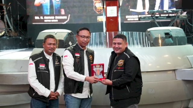 Pelantikan HDCI, Munafri Tawarkan Makassar sebagai Pusat Touring Nasional di Sulawesi