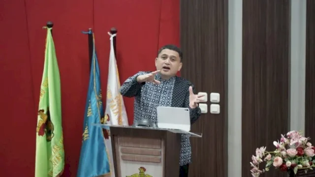 Walikota Makassar Munafri Arifuddin foto list.