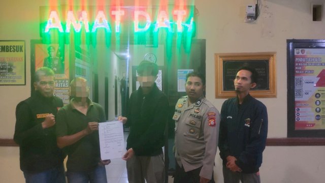 &lrm;Aksi Koboi Mahasiswa di Antang, Pukul Buruh dan Ngaku &ldquo;Anggota&rdquo;