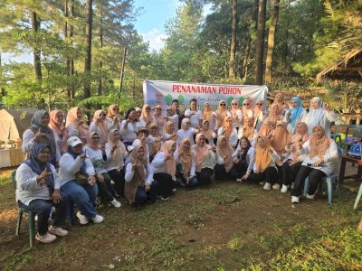 Peringati Hari Bumi 2026, DWP Sulsel Hijaukan Kawasan Ekowisata Bisoloro Gowa