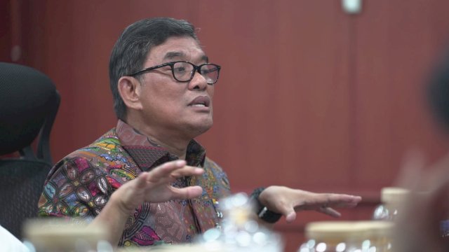 Ketua Umum APPMBGI Abdul Rivai Ras Foto list.
