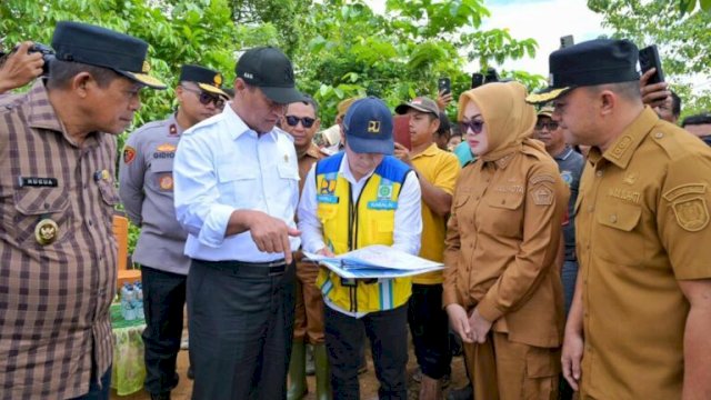 Dari Benih Gratis hingga Alat Pertanian, Mentan Amran Bawa Bantuan Besar untuk Korban Banjir Sultra