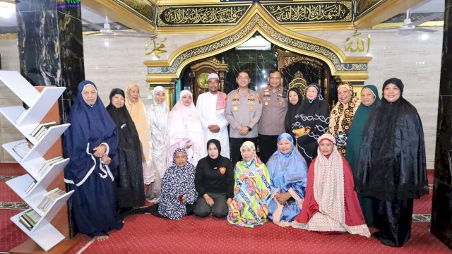 Warga Bitowa Sambut Hangat Safari Subuh Kapolrestabes Makassar