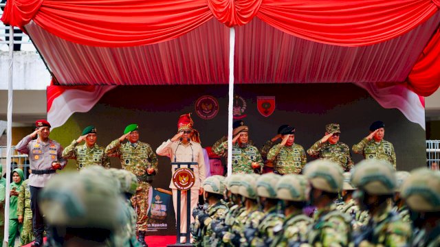 Penetapan dan Pengukuhan 500 Komcad ASN Pemprov Sulsel di Lapangan Karebosi Makassar, Rabu (13/5/2026). Kegiatan itu turut dihadiri Wakil Menteri Pertahanan, Donny Ermawan.