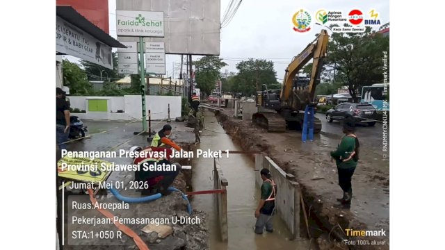 Pemasangan U-Ditch di Ruas Aroepala Dikebut, Gubernur Sulsel: Kita Maksimalkan Saluran Drainasenya