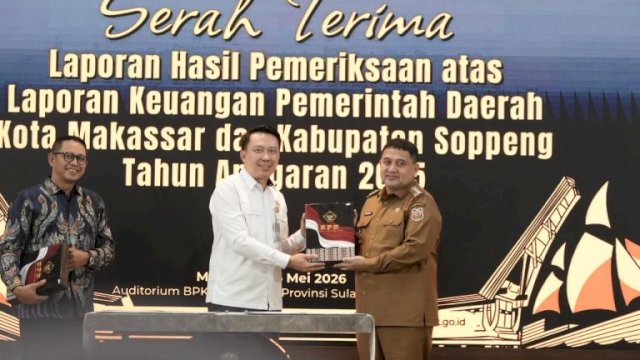 Wali Kota Makassar Munafri Arifuddin menerima Laporan Hasil Pemeriksaan (LHP) dari Kepala BPK RI Perwakilan Sulsel di Kantor BPK Sulsel, Senin (25/5/2026).