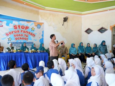 TP PKK Makassar Ajak Pelajar Kelola Sampah Organik dengan Kompos dan Maggot