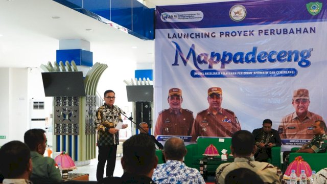 Sekda Sulsel Kukuhkan Tim Mappadeceng untuk Percepat Pelayanan Perizinan di Maros