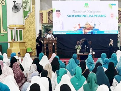TP PKK Sidrap Hadirkan Ummi Pipik, Ribuan Jamaah Padati Safari Dakwah Generasi Qurani
