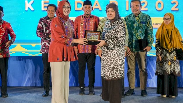 Perkuat Sinergi Indonesia Timur, Aliyah Mustika Ilham Hadiri Gala Dinner APEKSI di Kendari
