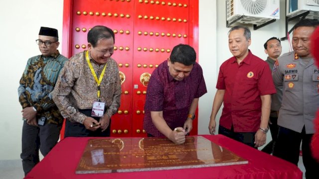 Munafri Resmikan Kelenteng Ji Li Gong, Perkuat Kerukunan Umat Beragama di Makassar