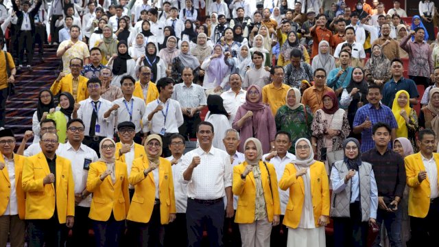 Dialog di UNM, Mentan Amran Respons Cepat Suara Mahasiswa dan Dosen