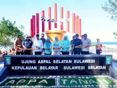 Resmikan Tugu Ujung Aspal Selatan Sulawesi, Gubernur Sulsel Dorong Pariwisata Selayar