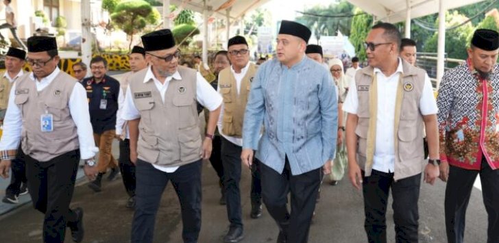 Ratusan Jemaah Haji Kloter 17 Kembali ke Tanah Air, Disambut Wali Kota Makassar dan Menhaj RI