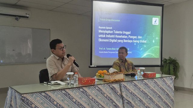 Bukan Sekadar Kuliah Umum, Kehadiran Taruna Ikrar Menyalakan Semangat Inovasi Generasi Muda Surabaya