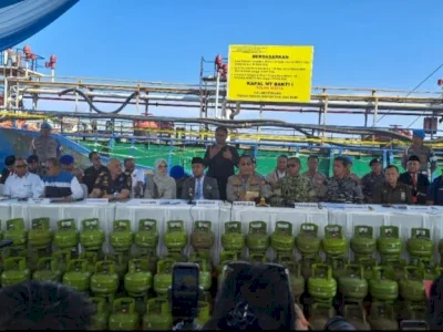 Polda Sulsel Bongkar Jaringan Mafia BBM Subsidi, Kapal Tanker dan Belasan Truk Tangki Disita
