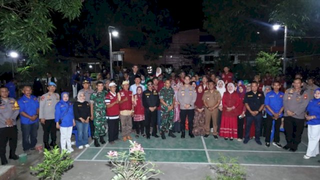 Dengar Keluhan Warga Biring Romang, Kapolrestabes Makassar Gelar &lsquo;Ngopi Kamtibmas&rsquo;