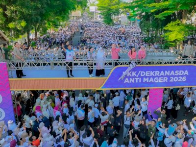 Selvi Ananda Lepas Jalan Sehat Anti Mager Sulsel, Gubernur Andi Sudirman Apresiasi Antusiasme Masyarakat