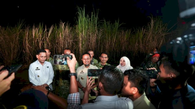 Panen Raya Tebu Bersama Presiden, Gubernur Sulsel Apresiasi Peran TNI Wujudkan Swasembada Pangan