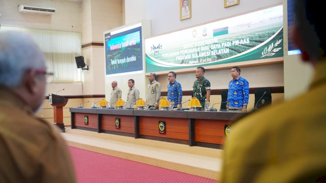 Pemprov Sulsel dan Kementan Resmikan Komitmen Budi Daya Padi PM-AAS 91 Ribu Hektare