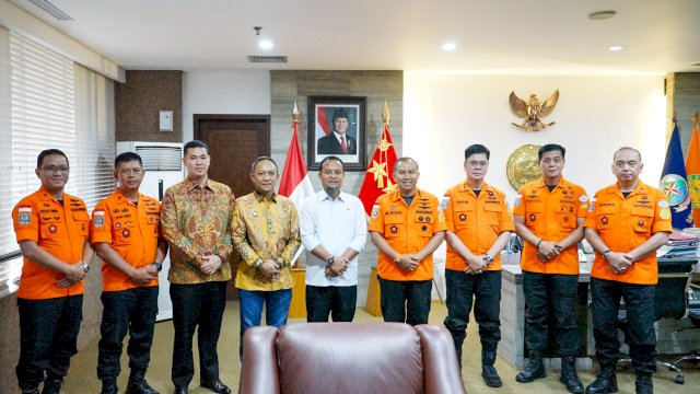 Gubernur Andi Sudirman Laporkan Progres Evakuasi KM Nurul Salsa kepada Kepala Basarnas RI
