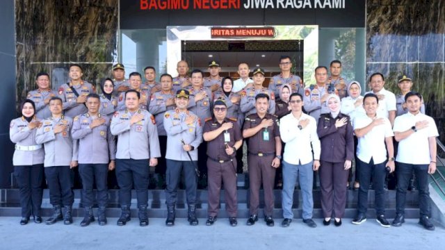 Perkuat Sinergi Penegakan Hukum, Kapolrestabes Makassar Sambangi Kejari Makassar